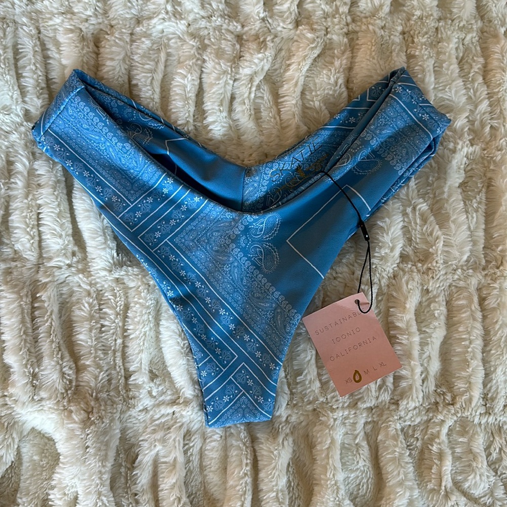 Skatie Mandi Bottom
